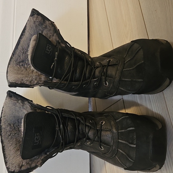 UGG Snow Boots Waterproof Womens Size 10 (Adirondack III) Black And Gray - Picture 4 of 9